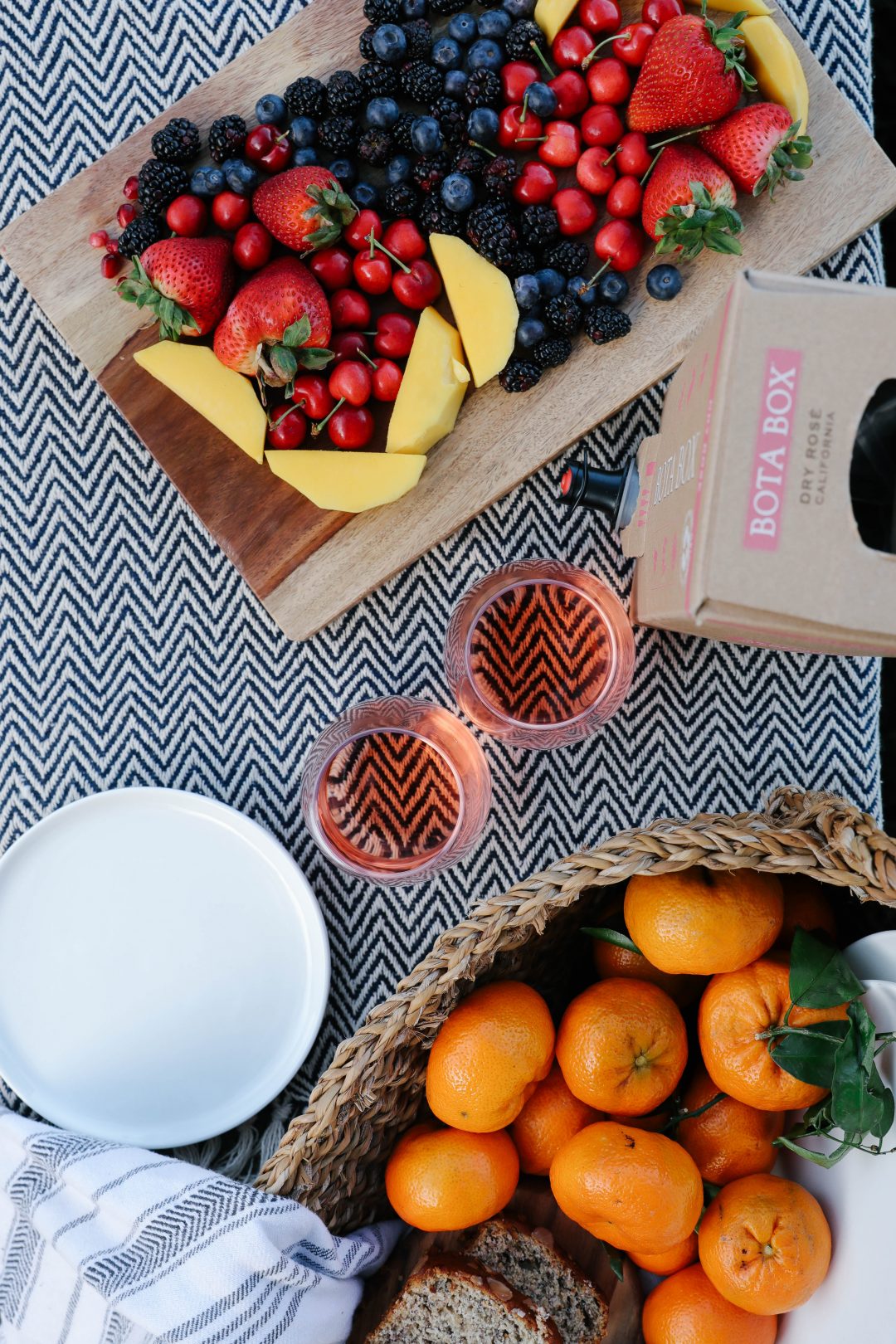 An Outdoor Brunch Picnic with Bota Box.